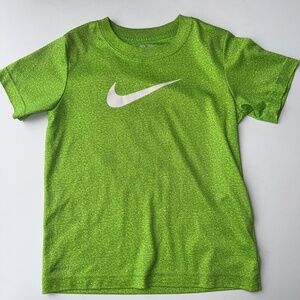 NIKE Youth Boys Size 6 Lime Green Performance Short Sleeve Graphic Tshirt X8